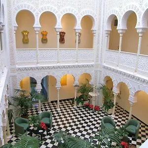 Alhambra Otel